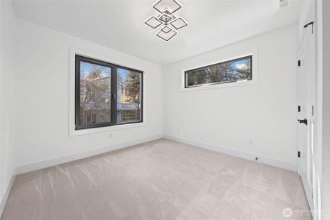 16036 SE 44th Court Bellevue WA 98006