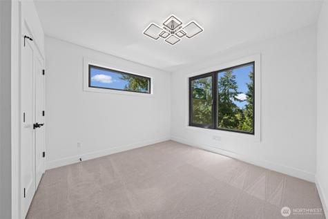 16036 SE 44th Court Bellevue WA 98006