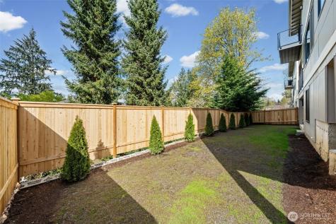 16036 SE 44th Court Bellevue WA 98006