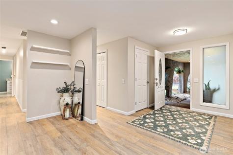 14314 110th Avenue Ct E Puyallup WA 98374