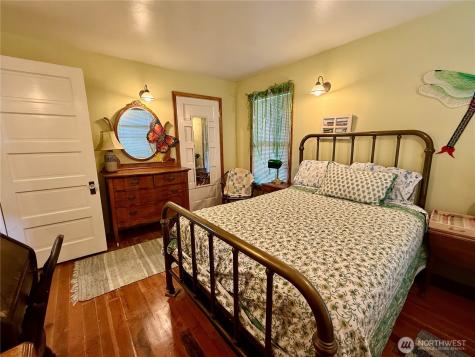 1512 270th Place Ocean Park WA 98640