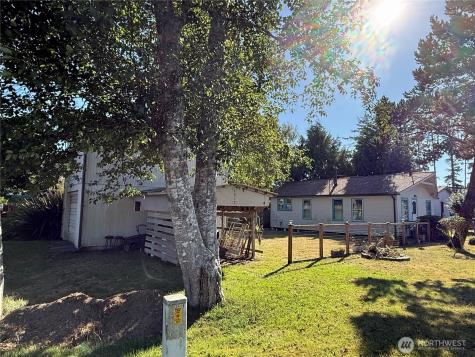 1512 270th Place Ocean Park WA 98640