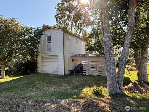 1512 270th Place Ocean Park WA 98640