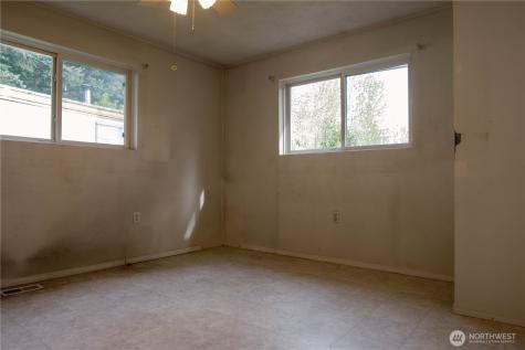 9921 43rd Street Ct E Edgewood WA 98371