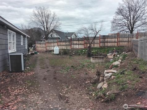 109 Antwine Avenue S Tonasket WA 98855