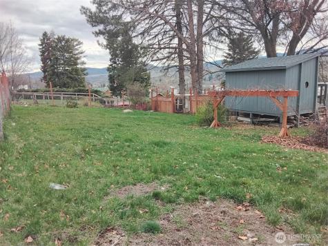 109 Antwine Avenue S Tonasket WA 98855