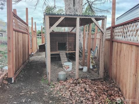 109 Antwine Avenue S Tonasket WA 98855