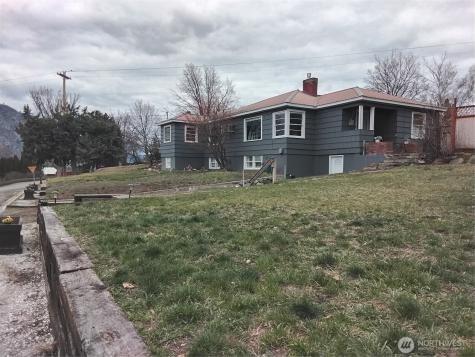 109 Antwine Avenue S Tonasket WA 98855