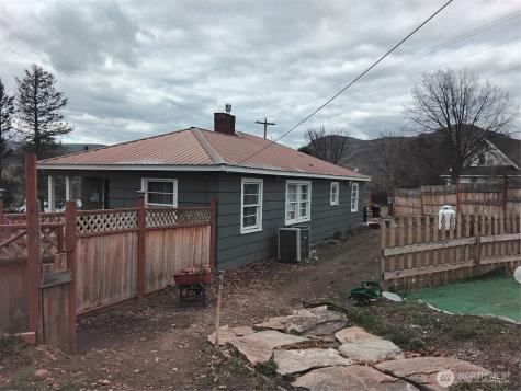 109 Antwine Avenue S Tonasket WA 98855