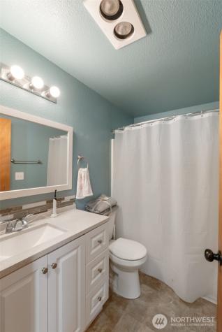 515 Van Trump Avenue NW Yelm WA 98597