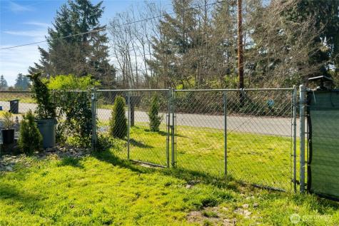 515 Van Trump Avenue NW Yelm WA 98597