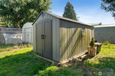 515 Van Trump Avenue NW Yelm WA 98597