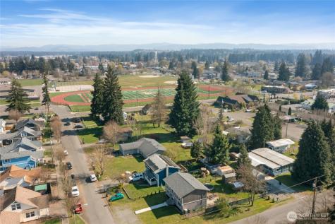 515 Van Trump Avenue NW Yelm WA 98597