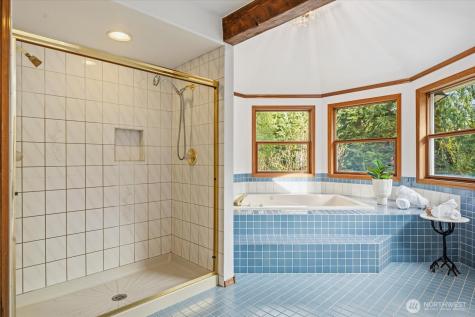 18400 228th Avenue NE Woodinville WA 98077
