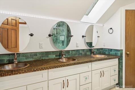 18400 228th Avenue NE Woodinville WA 98077