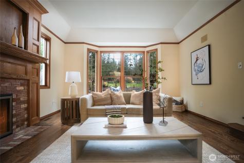18400 228th Avenue NE Woodinville WA 98077