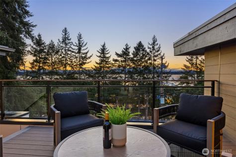 5808 Lakeview Drive Kirkland WA 98033