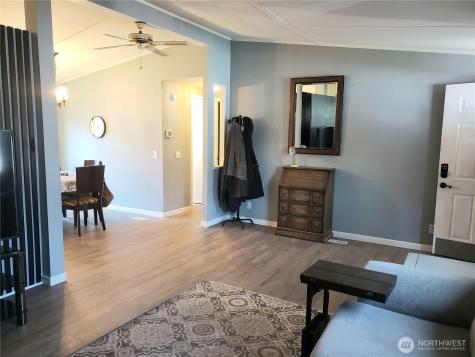 1936 Pine Cone Avenue Enumclaw WA 98022