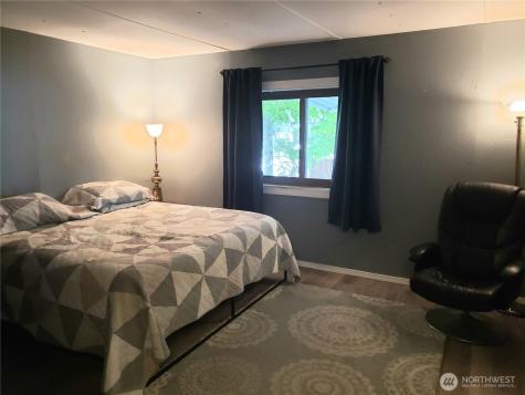1936 Pine Cone Avenue Enumclaw WA 98022