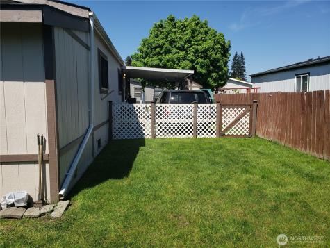 1936 Pine Cone Avenue Enumclaw WA 98022