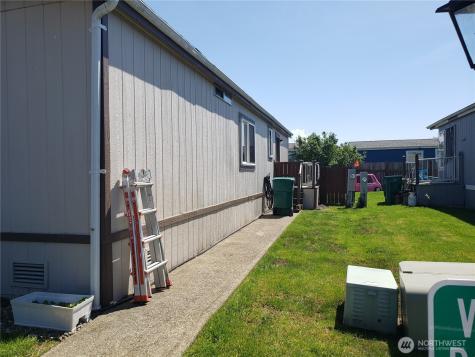 1936 Pine Cone Avenue Enumclaw WA 98022