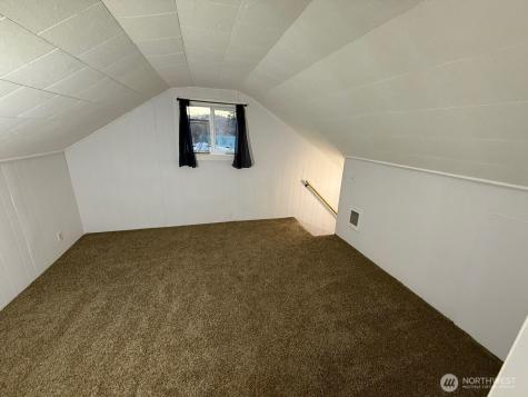 1132 Fowler Street Raymond WA 98577