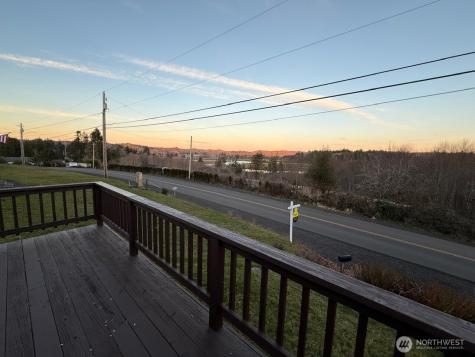1132 Fowler Street Raymond WA 98577