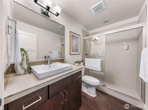 6522 32nd Avenue NE Seattle WA 98115