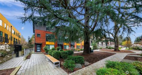 6522 32nd Avenue NE Seattle WA 98115