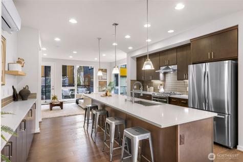 6522 32nd Avenue NE Seattle WA 98115