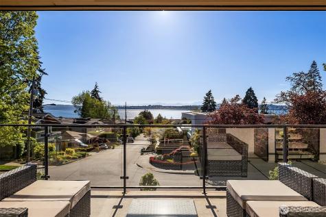 6504 103rd Avenue NE Kirkland WA 98033