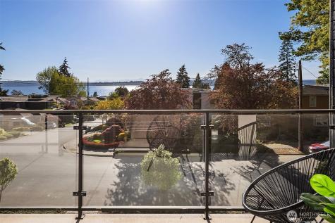 6504 103rd Avenue NE Kirkland WA 98033
