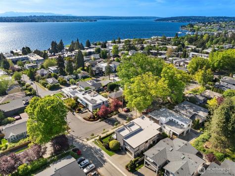 6504 103rd Avenue NE Kirkland WA 98033