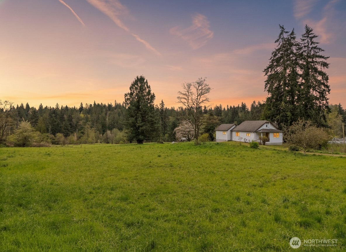 12106 County Line Road E Edgewood WA 98372
