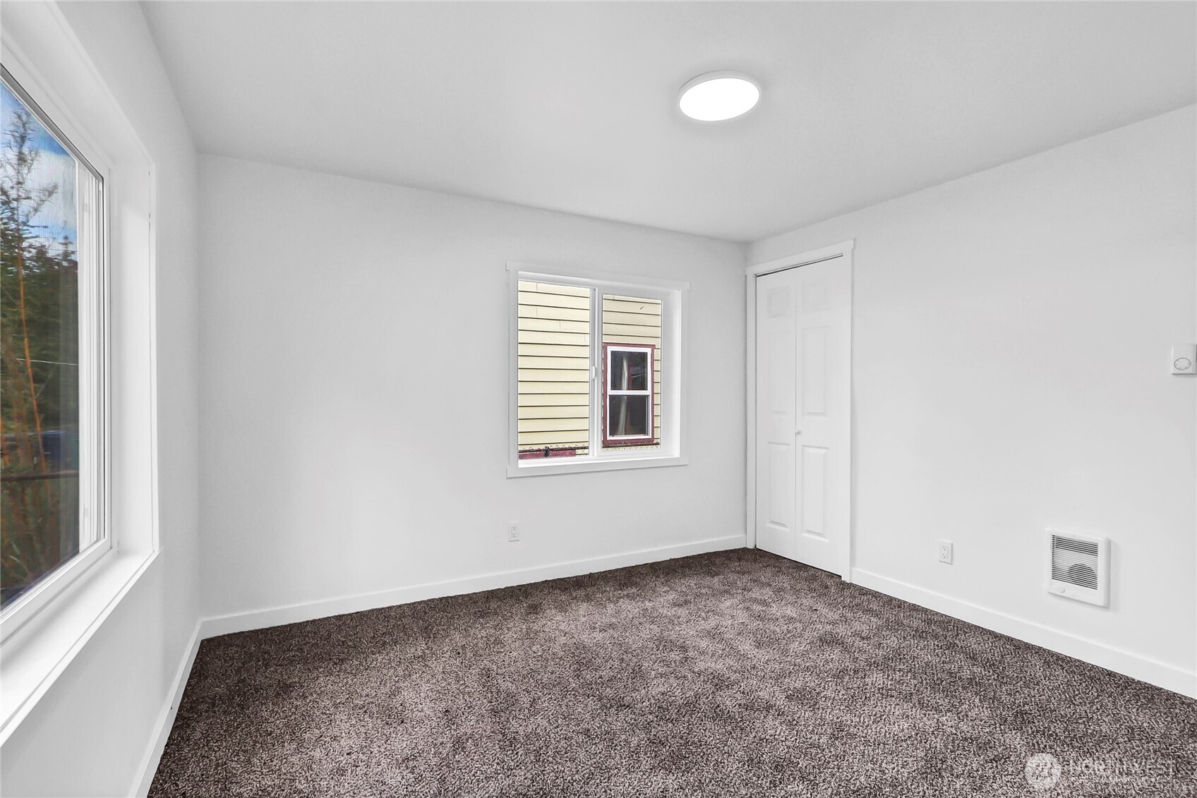 12034 68th Avenue S Seattle WA 98178