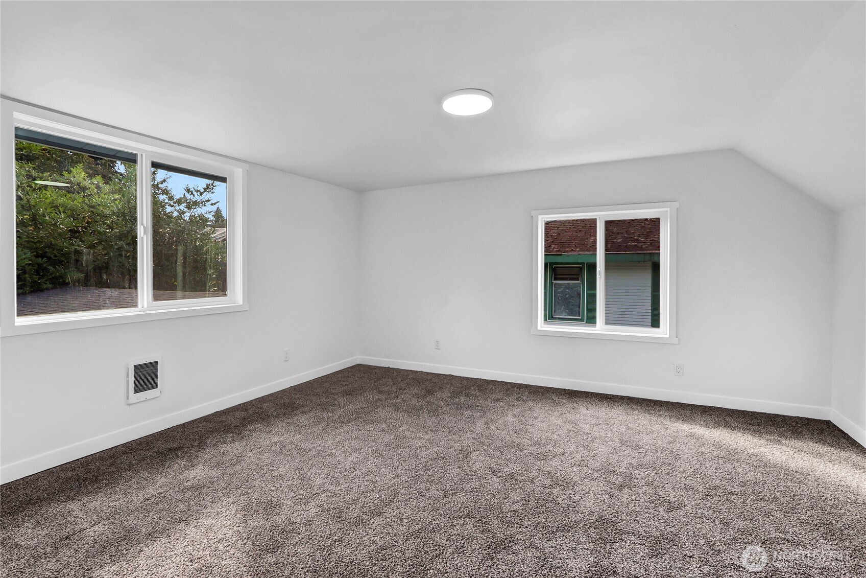 12034 68th Avenue S Seattle WA 98178