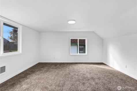 12034 68th Avenue S Seattle WA 98178