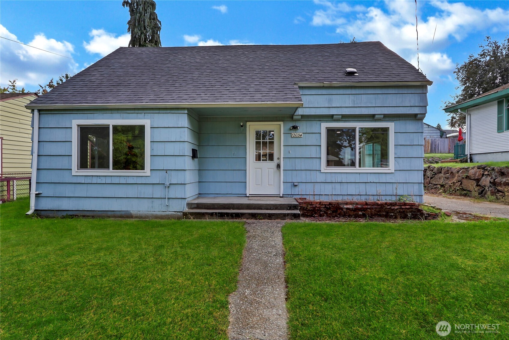 12034 68th Avenue S Seattle WA 98178