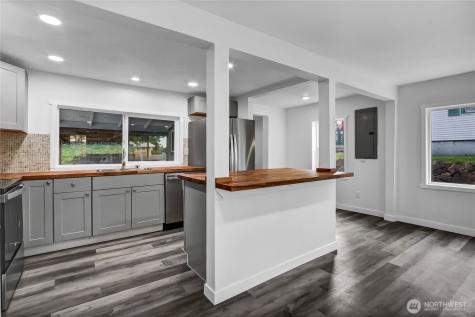 12034 68th Avenue S Seattle WA 98178