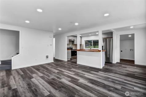 12034 68th Avenue S Seattle WA 98178