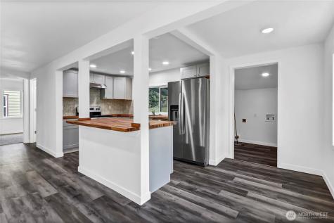 12034 68th Avenue S Seattle WA 98178