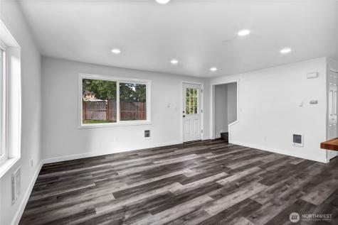12034 68th Avenue S Seattle WA 98178