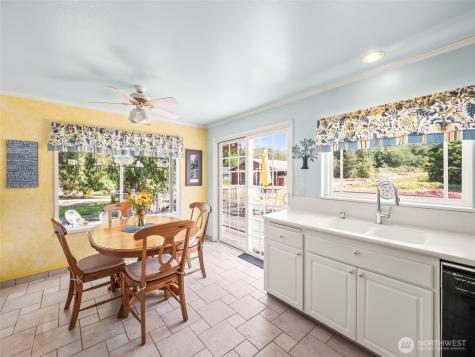 5523 53rd Street W University Place WA 98467