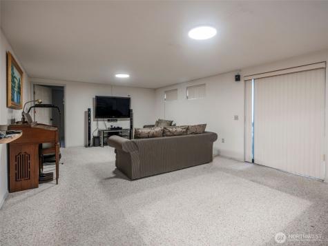 928 N 98th Street Seattle WA 98103