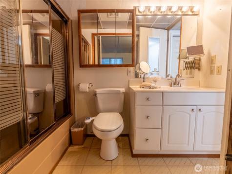 928 N 98th Street Seattle WA 98103