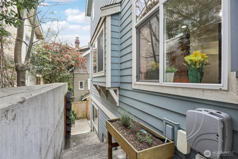 1939 10th Avenue W Seattle WA 98119