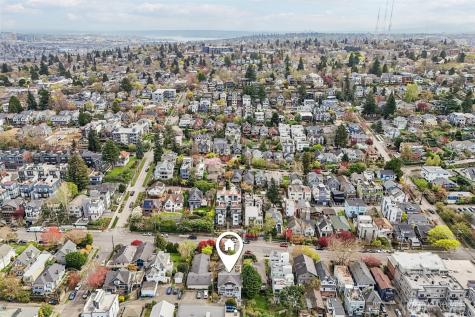 1939 10th Avenue W Seattle WA 98119