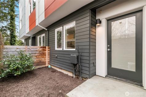 12524 15th Avenue NE Seattle WA 98125
