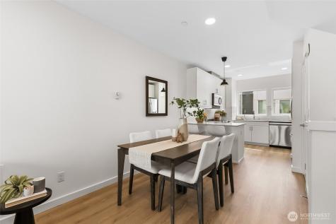 12524 15th Avenue NE Seattle WA 98125