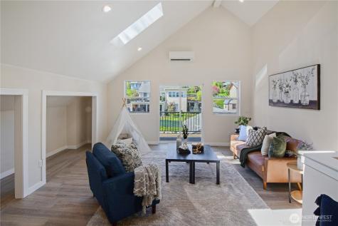 4018 Grand Avenue Everett WA 98201